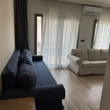 Aden Aparthotel